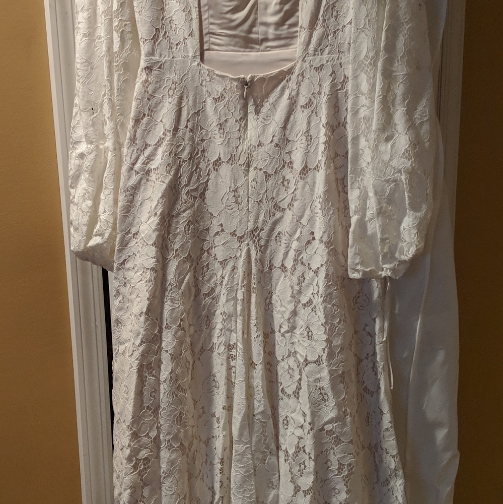 Elizabeth Dye Mojave Wedding Dress